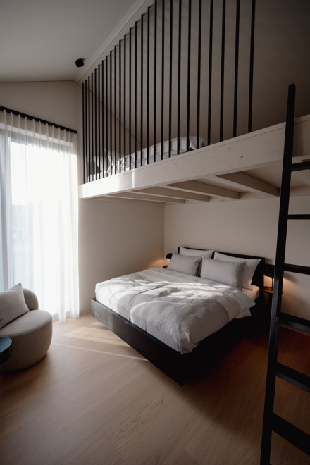 Loftzimmer 01 - Schlafen | Schwarzkobel Privatlodge